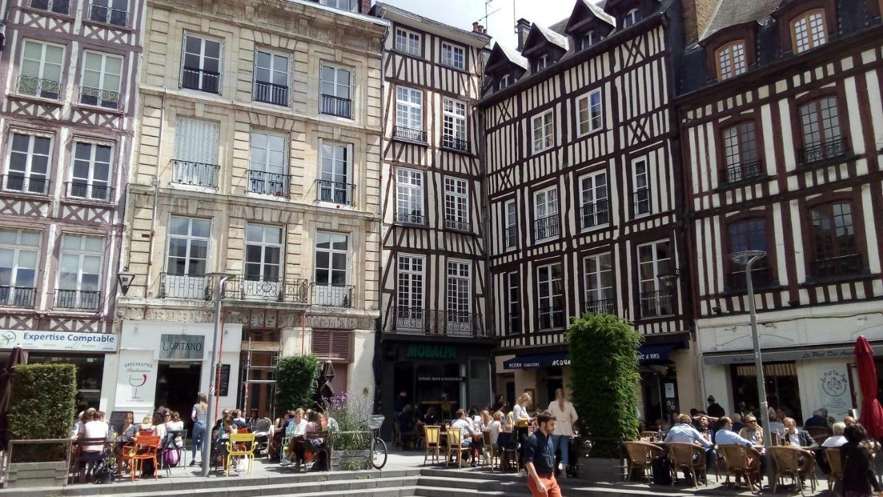 Between Historic Center And Quay, Ideal For Family Ruan Exterior foto